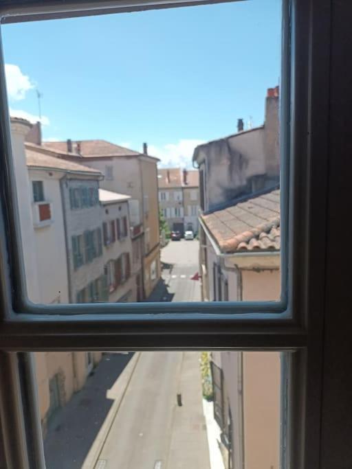 Chez David - Vacances Sous Les Toits Бриуд Екстериор снимка
